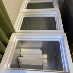 かき氷用　冷凍ストッカー