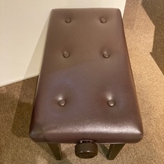 ピアノ椅子 高さ調整可の画像