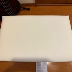 KORG PC-300 ホワイト　ピアノ椅子の画像