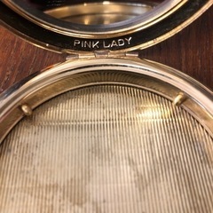 Pink Ladyコンパクトケースの画像