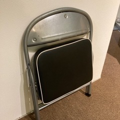ミニチェアー パイプ椅子の画像