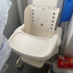 コンビ ハイローチェアの画像