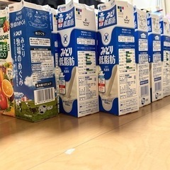 空牛乳パック　折り畳みなし　５０本の画像