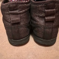 急募！できれば今年中！adidas ブラックキラキラスニーカーの画像