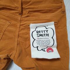 BETTY SMITHパンツ