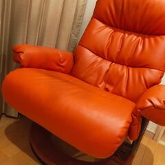 一人掛け用ソファの画像