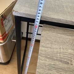 スタッキングテーブルの画像