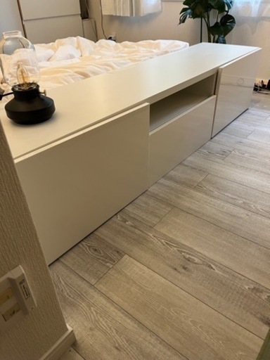 IKEA テレビ台　BESTA