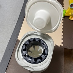 combiオムツポットの画像