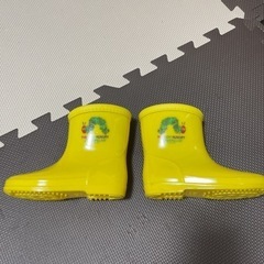 はらぺこあおむしキッズ長靴の画像