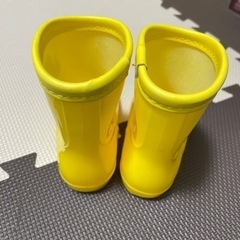 はらぺこあおむしキッズ長靴の画像