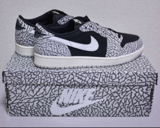 《新品未使用品》付属品全部有り　NIKE AIR JORDAN 1 エアジョーダン1 ブラックセメント