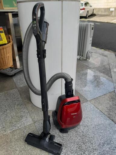 【引取先決まりました！】 掃除機 紙パック式 TOSHIBA 2021年製 お店までご来店をお待ちしております！
