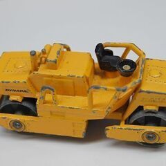TOMICA DYNAPAC CC21 1/62スケール イエロー ロードローラー ダイナパック はたらくくるま  札幌市 清田区 平岡の画像
