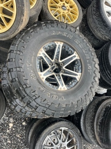 タイヤ4本セット　LT315\75R16 127Q