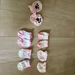 お取引中、ミトンと新生児靴下の画像