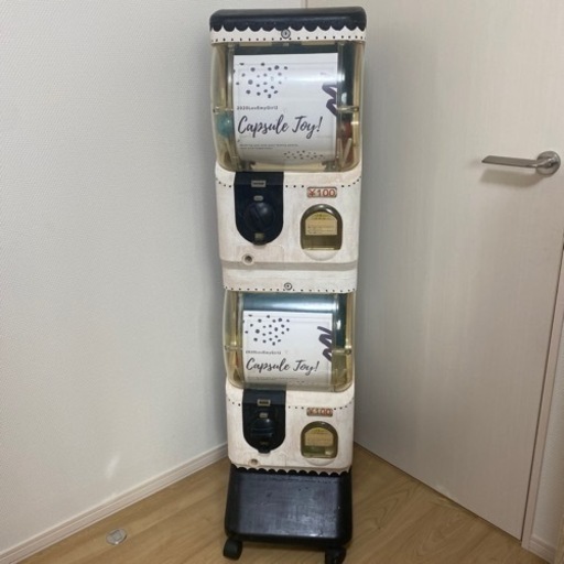 ガチャガチャ本体