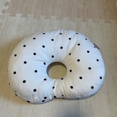 エスメラルダ　枕の画像