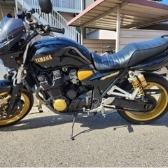 YAMAHA XJR1300