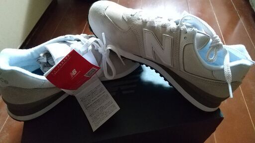 ☆超超目玉商品セール　42％オフ→(4,990円引き)　11,900円を7,000円　即決【NEW BALANCE】 ML574　（O