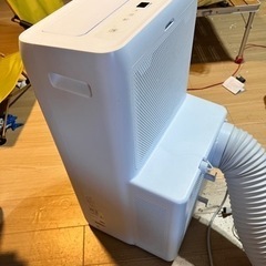 ポータブルエアコン　除湿機の画像