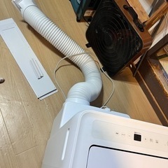 ポータブルエアコン　除湿機の画像