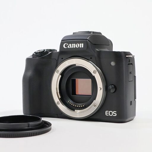 CANON EOS Kiss M ダブルズームキットと追加レンズ2点（EF-M32mm F1.4 