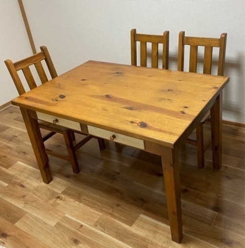 アンティーク調ダイニングセット