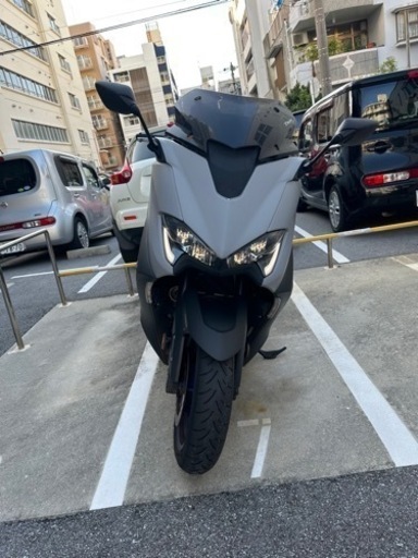 バイク tmax 560