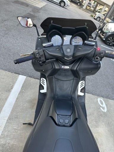 バイク tmax 560