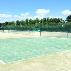 明日（9/16）の18.00〜19.30頃まで池袋でテニスしませんか？