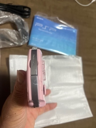 本日取引できる人限定　美品　PSP 3000  箱付き　モンハン3付き
