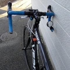 カーボンロードバイクの画像