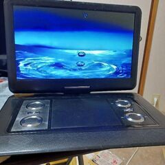 16インチ型ポータブDVDプレーヤー