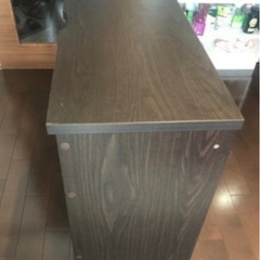 ニトリのスリムデスクの画像
