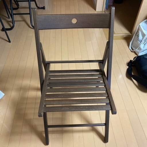 1000円　木製折りたたみチェア　IKEA