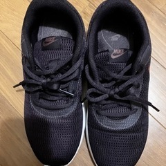 NIKE 24cm