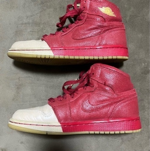 スニーカー NIKE ジョーダン　23.5㎝