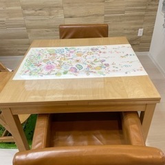 ダイニング椅子2脚セット　IKEA 肘掛け椅子　レザー調オーダーメイドカバー付の画像