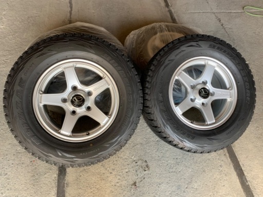 【値下げ】スタッドレスタイヤ