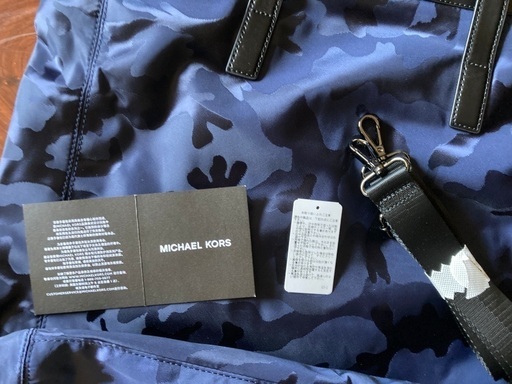 新品（マイケル・コース）MICHAEL KORS）ビニール製バック　約 縦42幅50サイズ。