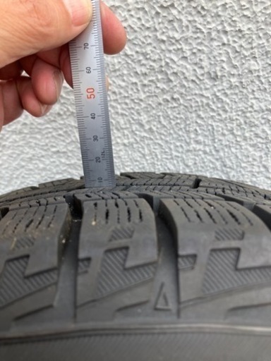 ［手渡し限定で値下げ］フォルクスワーゲン　ポロ 6r スタッドレスタイヤ　ホイール
