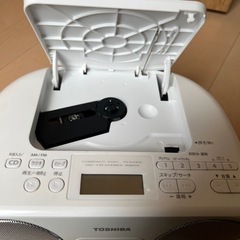 TOSHIBA CDラジカセ10月10日締切の画像