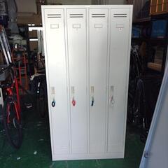 4連スチールロッカー