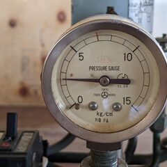コンプレッサー　IWATAの画像