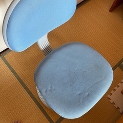 無料椅子の画像