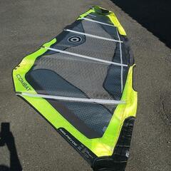 ウィンドサーフィン　ニールセイル　3.7㎡の画像