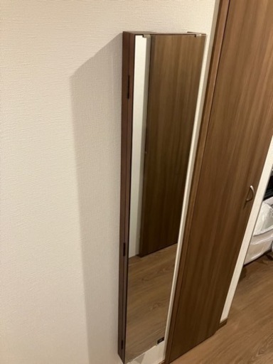 ウォールミラー　吊り鏡　開閉式