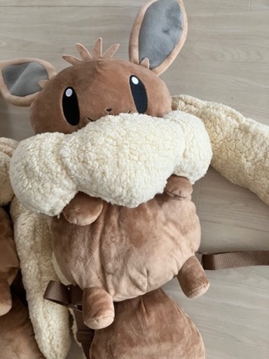 ボタン　イーブイリュック　ポケモン