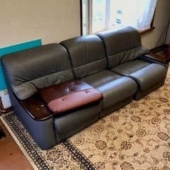 3人がけソファ🛋期間限定0円の画像
